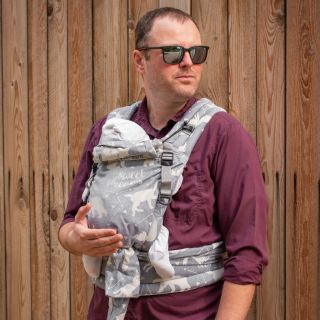 Moisha HuGo Sweet Dreams Smoke novorozenecké rostoucí nosítko pro děti od narození (cca 47 cm a 2,5 - 3,0 kg) do výšky...